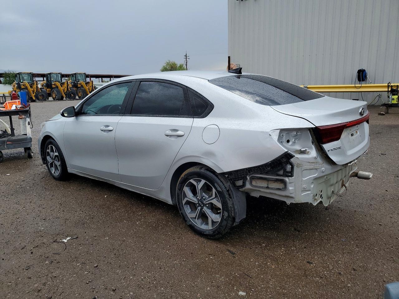 2021 Kia Forte Lxs - zdjęcie 2