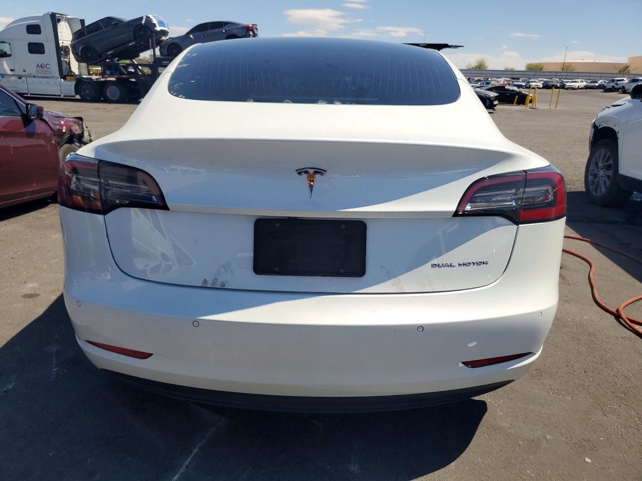 2020 Tesla Model 3 - zdjęcie 6