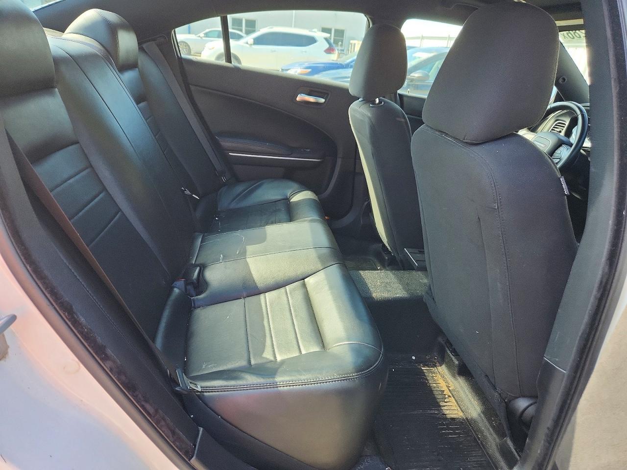 2019 Dodge Charger Police - zdjęcie 10