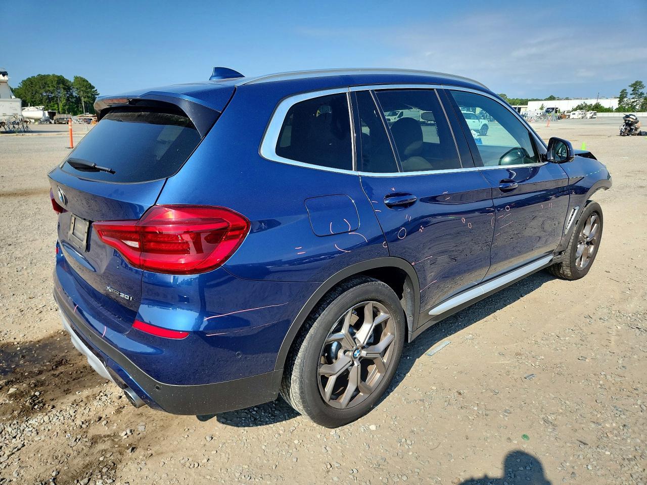 2021 BMW X3 xDrive30I - zdjęcie 3