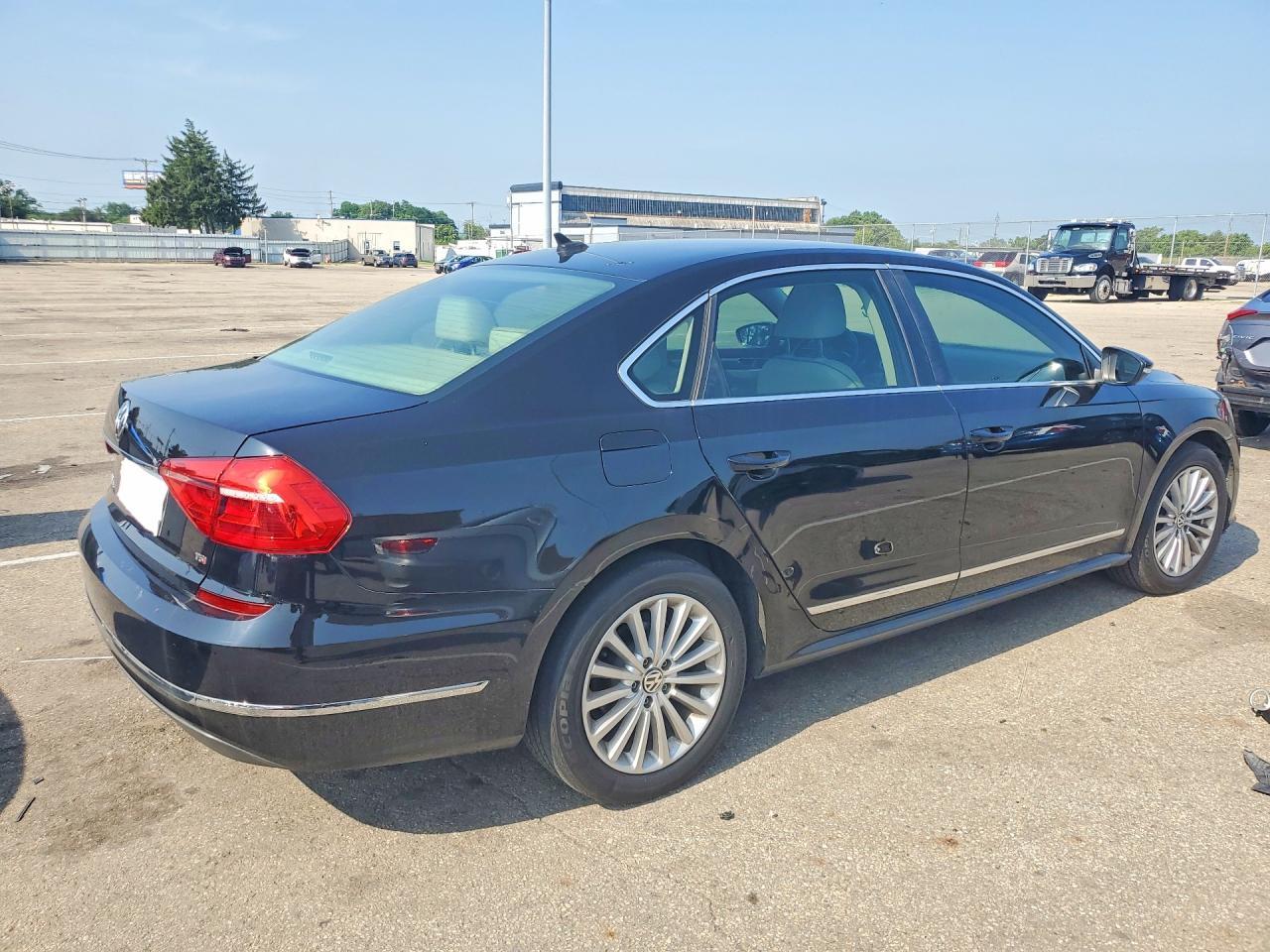 2016 Volkswagen Passat Se - zdjęcie 3
