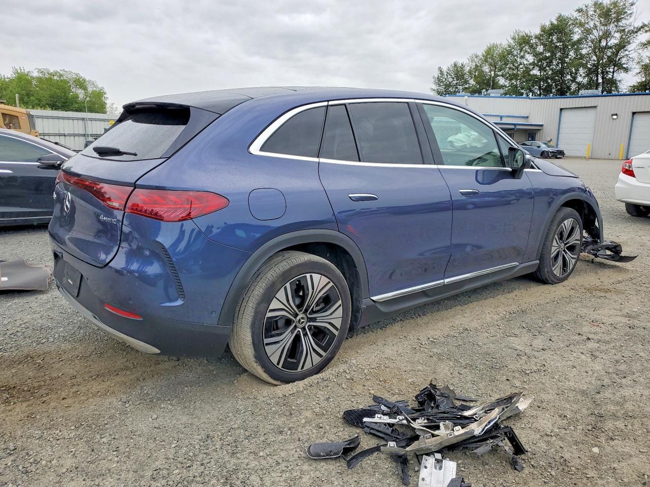 2023 Mercedes-Benz Eqe Suv 350 4Matic - zdjęcie 3