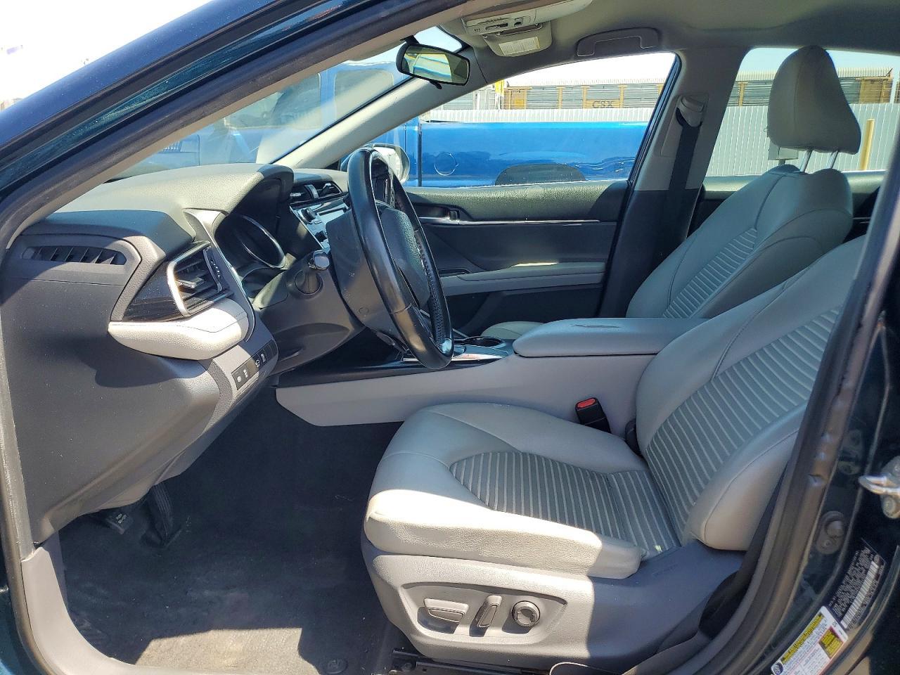 2019 Toyota Camry Se - zdjęcie 7