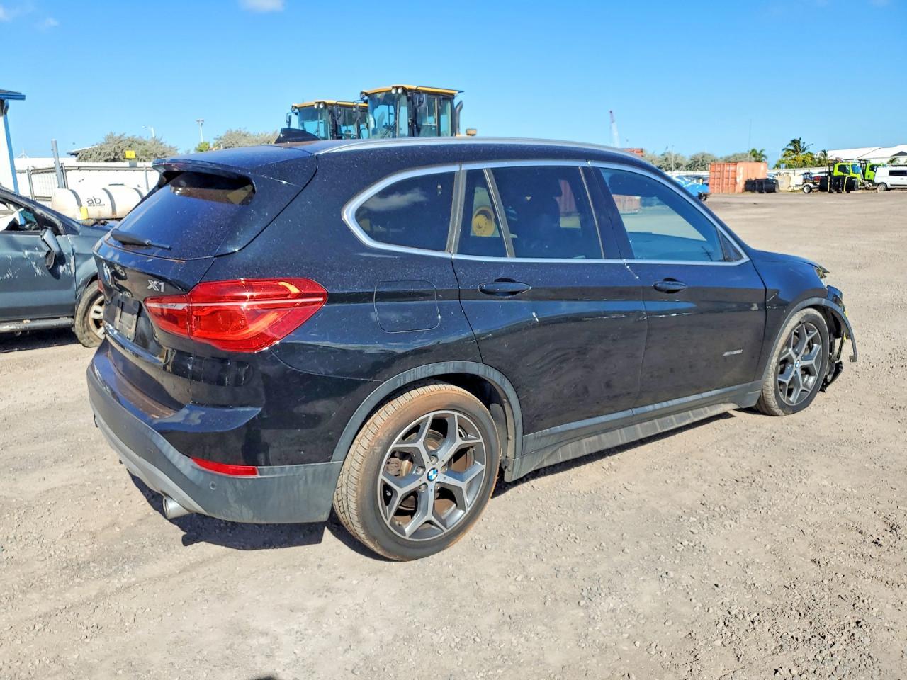 2017 BMW X1 xDrive28I - zdjęcie 3