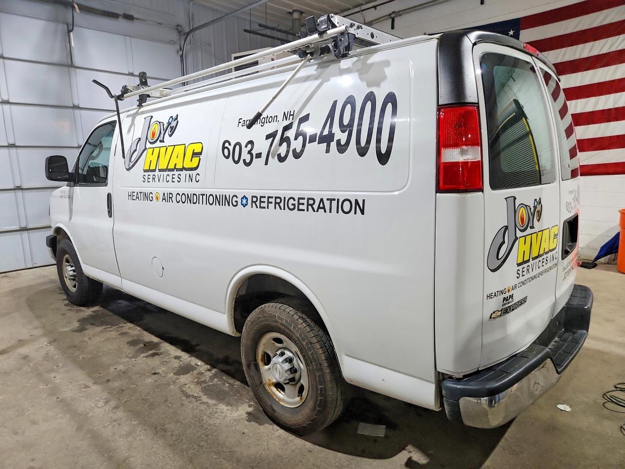 2019 Chevrolet Express G2500 - zdjęcie 2