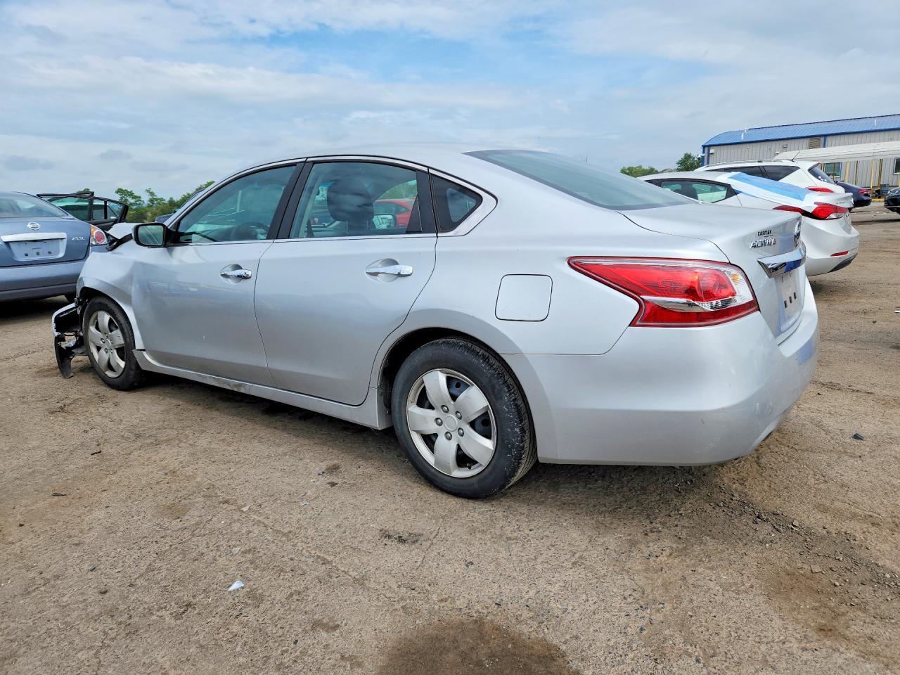 2015 Nissan Altima 2.5 S - zdjęcie 2