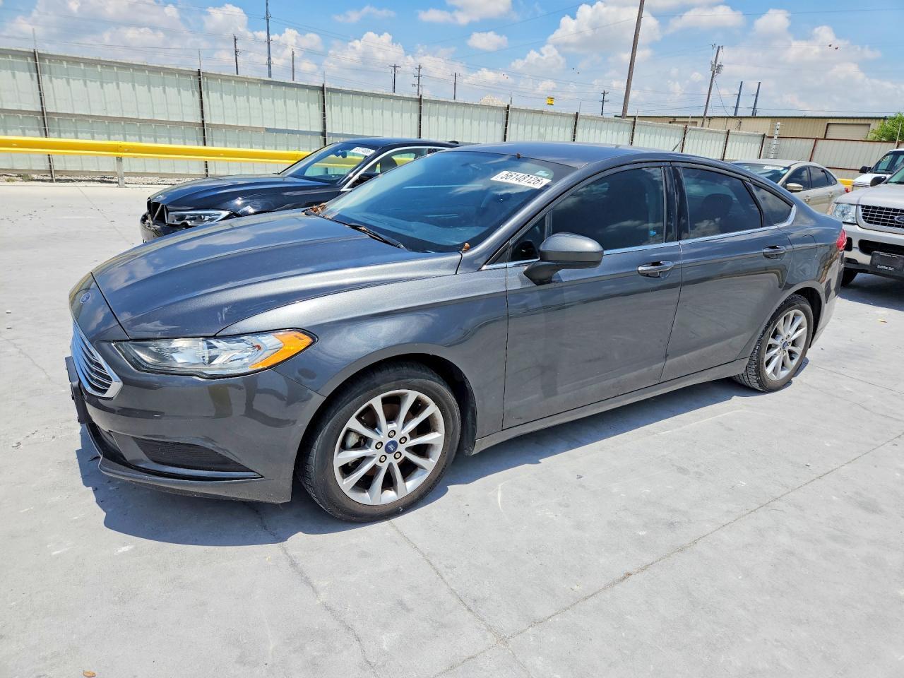 2017 Ford Fusion - zdjęcie główne