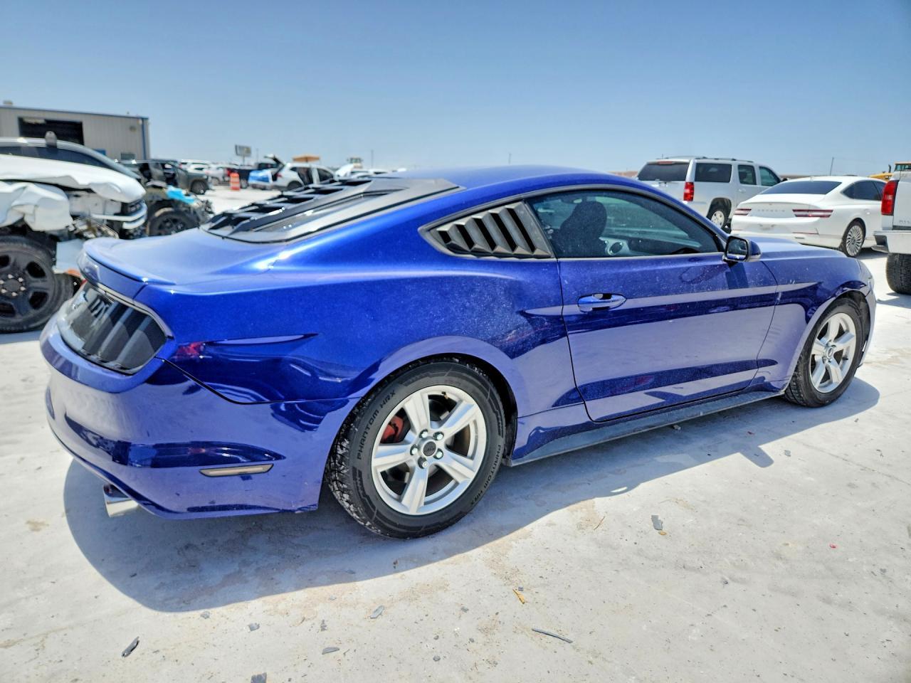 2015 Ford Mustang - zdjęcie 3