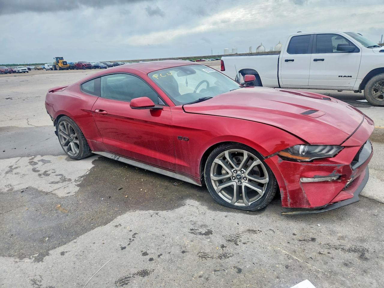 2019 Ford Mustang Gt - zdjęcie 4