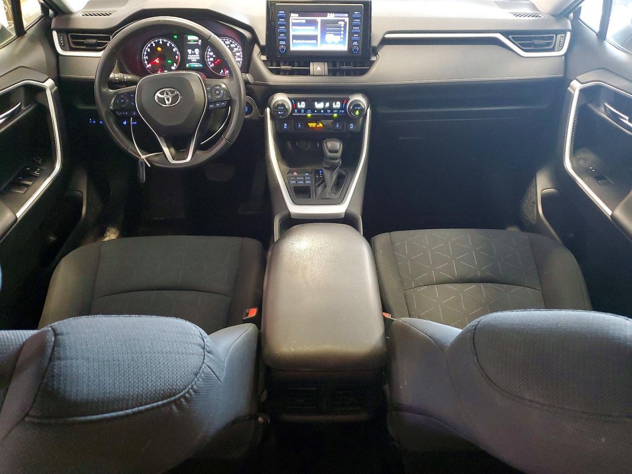 2021 Toyota Rav4 Xle - zdjęcie 8