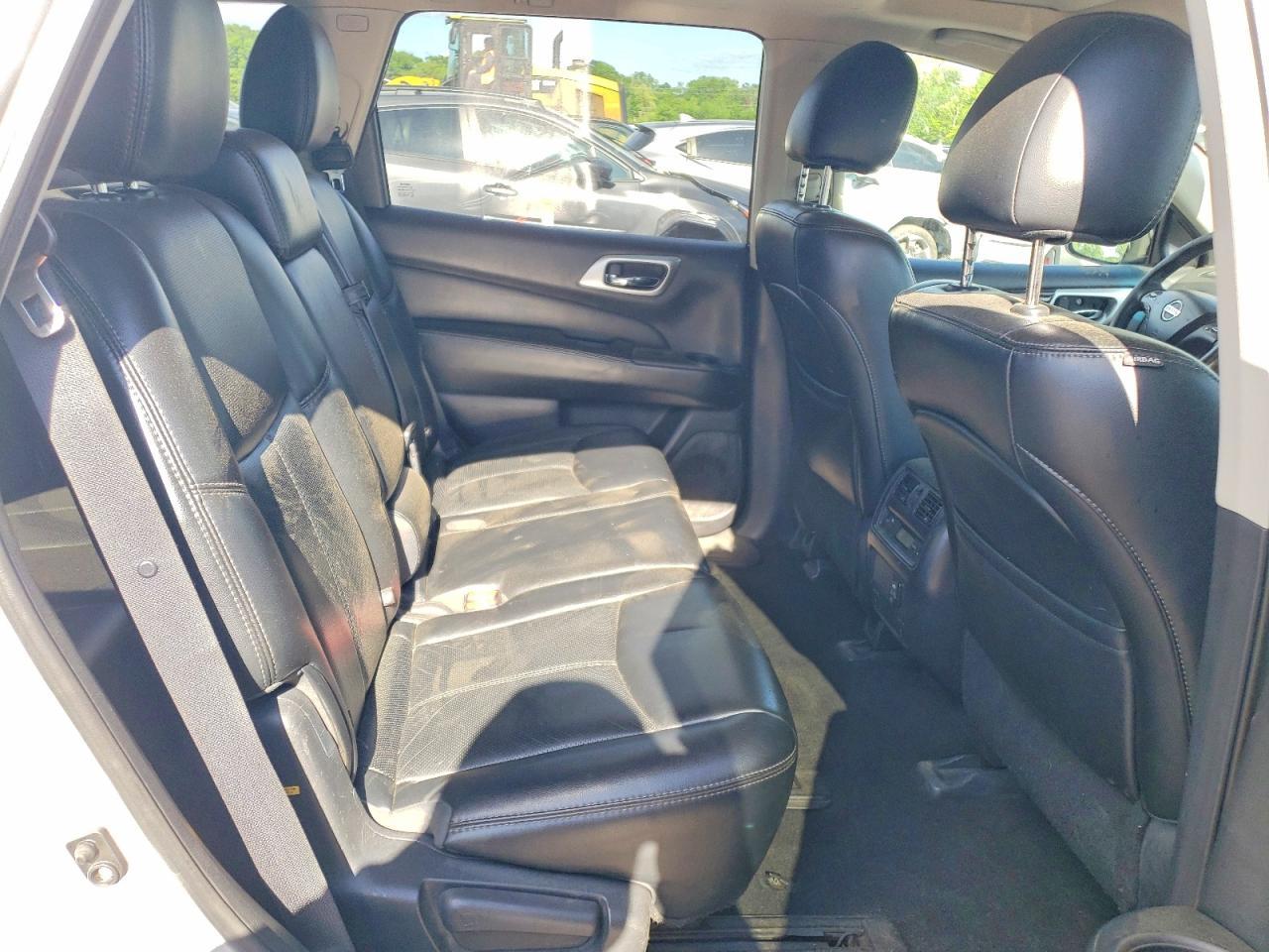 2015 Nissan Pathfinder S - zdjęcie 11