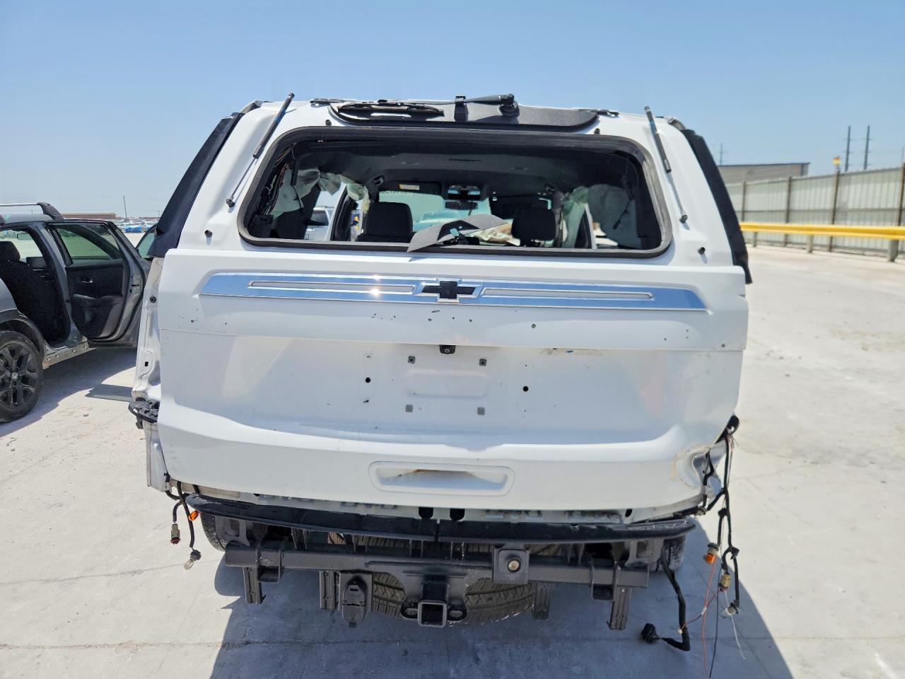 2021 Chevrolet Tahoe C1500 - zdjęcie 6
