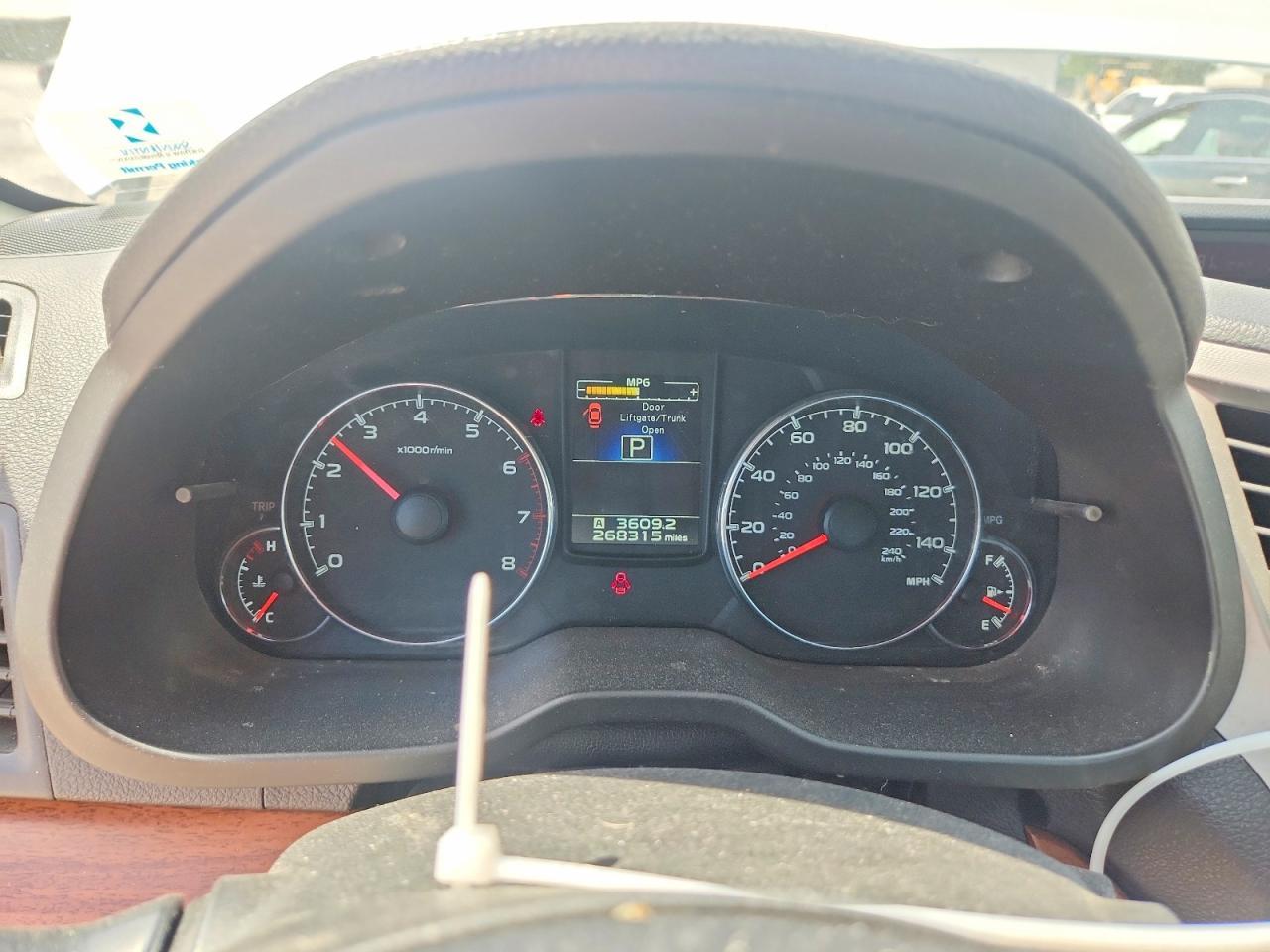 2013 Subaru Outback 2.5I Limited - zdjęcie 9