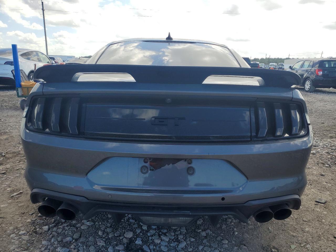 2021 Ford Mustang Gt - zdjęcie 6