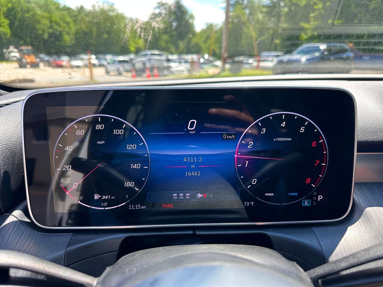 2025 Mercedes-Benz C 300 4Matic - zdjęcie 7