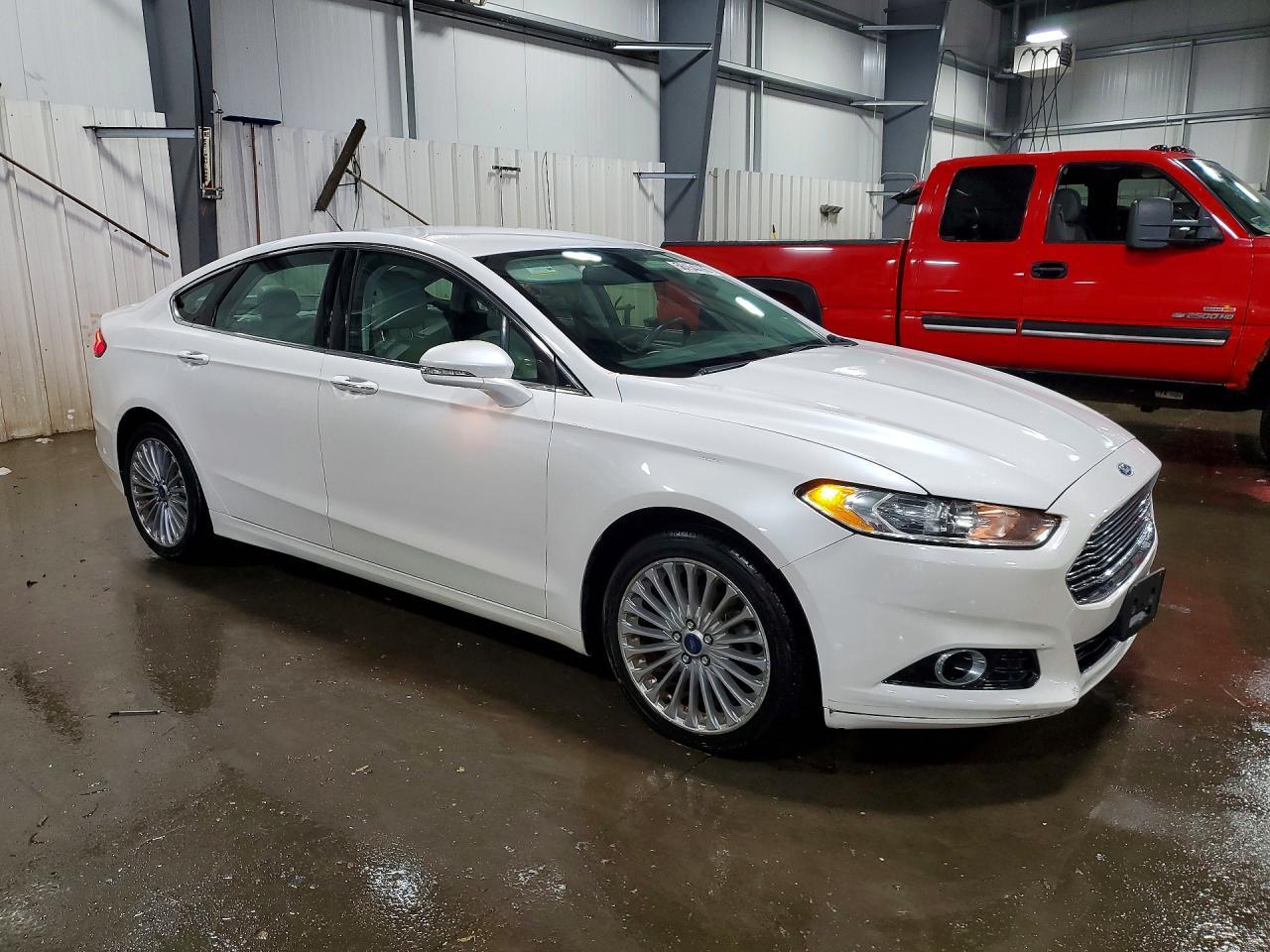 2016 Ford Fusion Titanium - zdjęcie 4