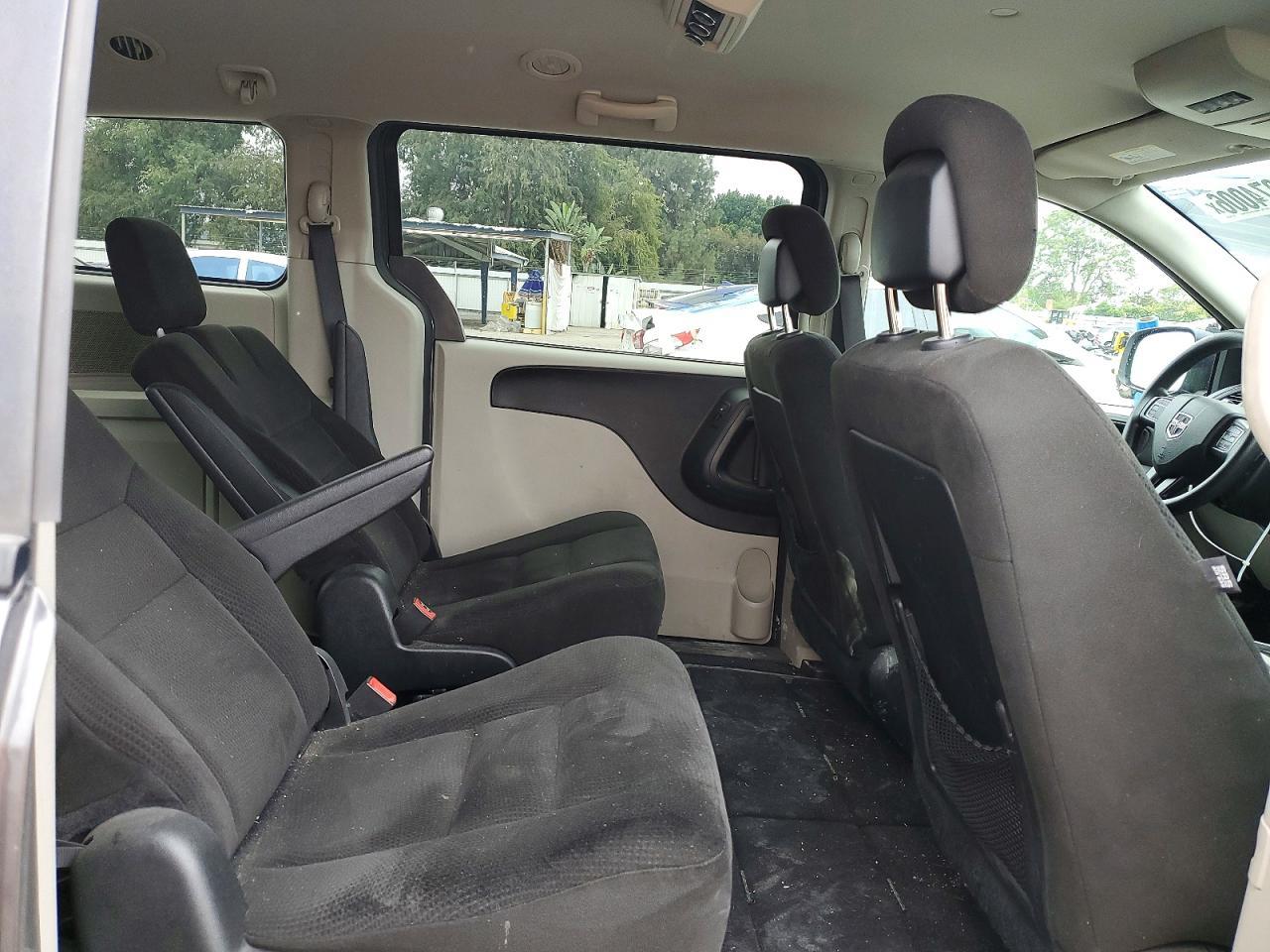 2016 Dodge Grand Caravan Sxt - zdjęcie 11