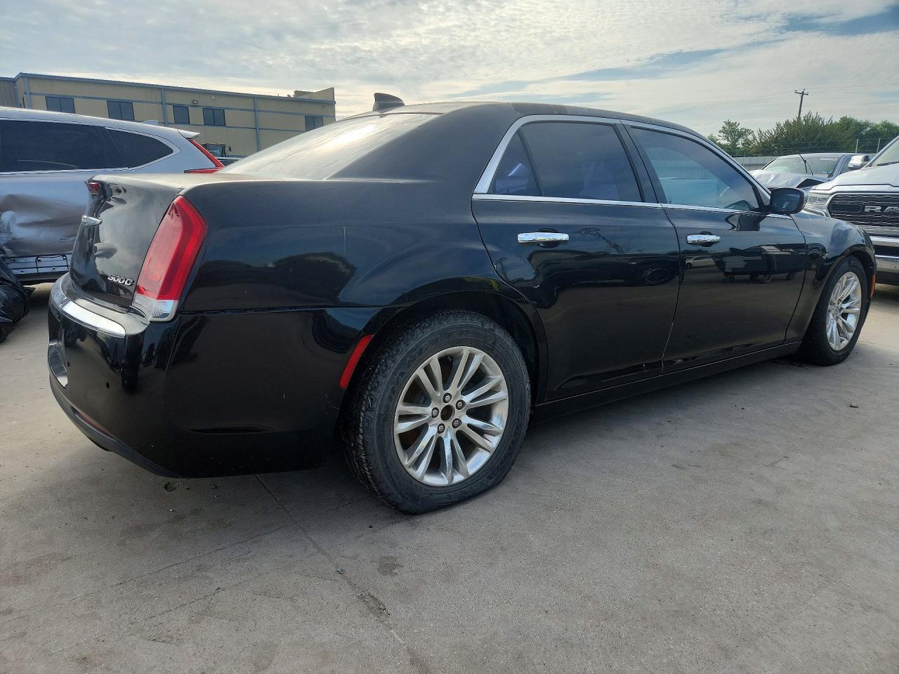 2016 Chrysler 300C - zdjęcie 3