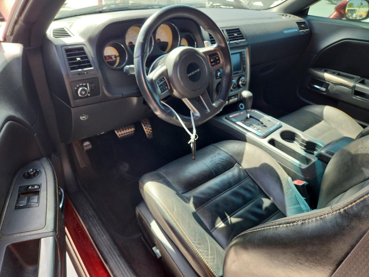 2014 Dodge Challenger R/T - zdjęcie 8