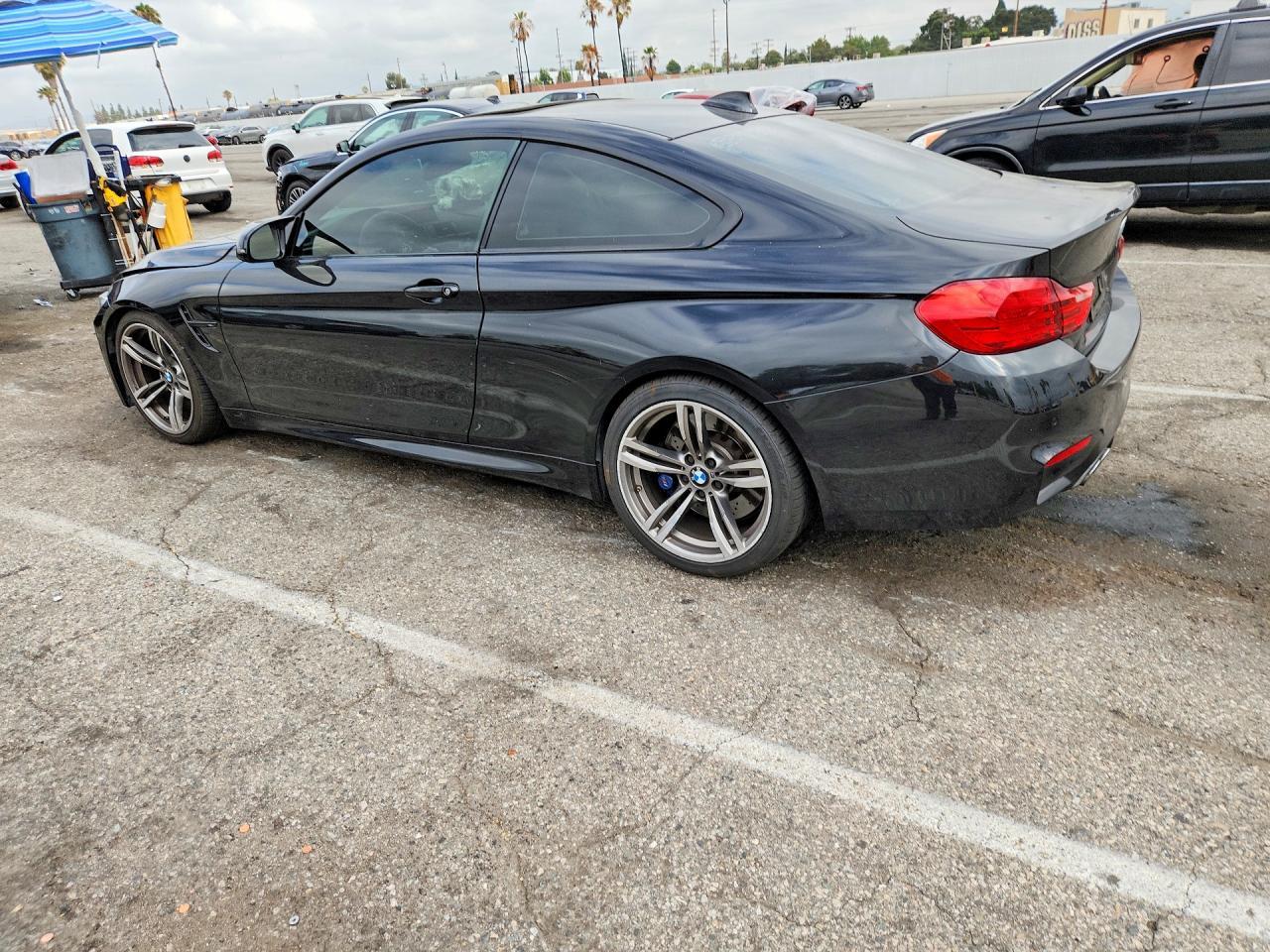 2015 BMW M4 - zdjęcie 2