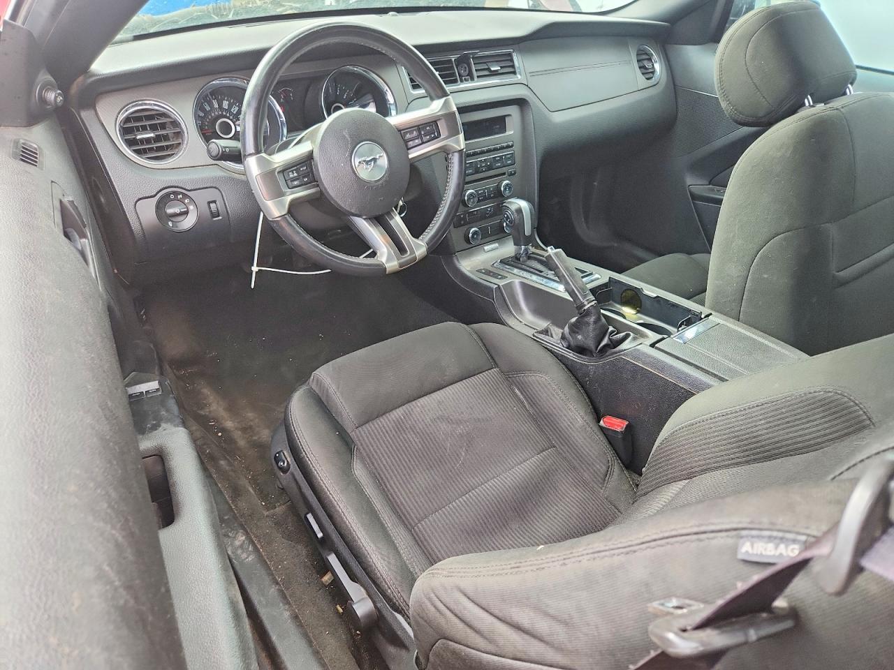 2014 Ford Mustang - zdjęcie 8