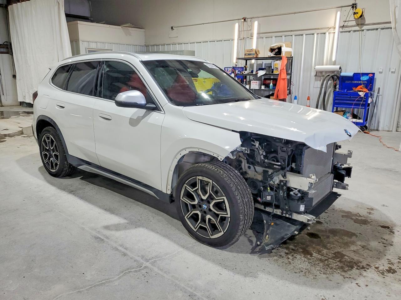 2023 BMW X1 xDrive28I - zdjęcie 4