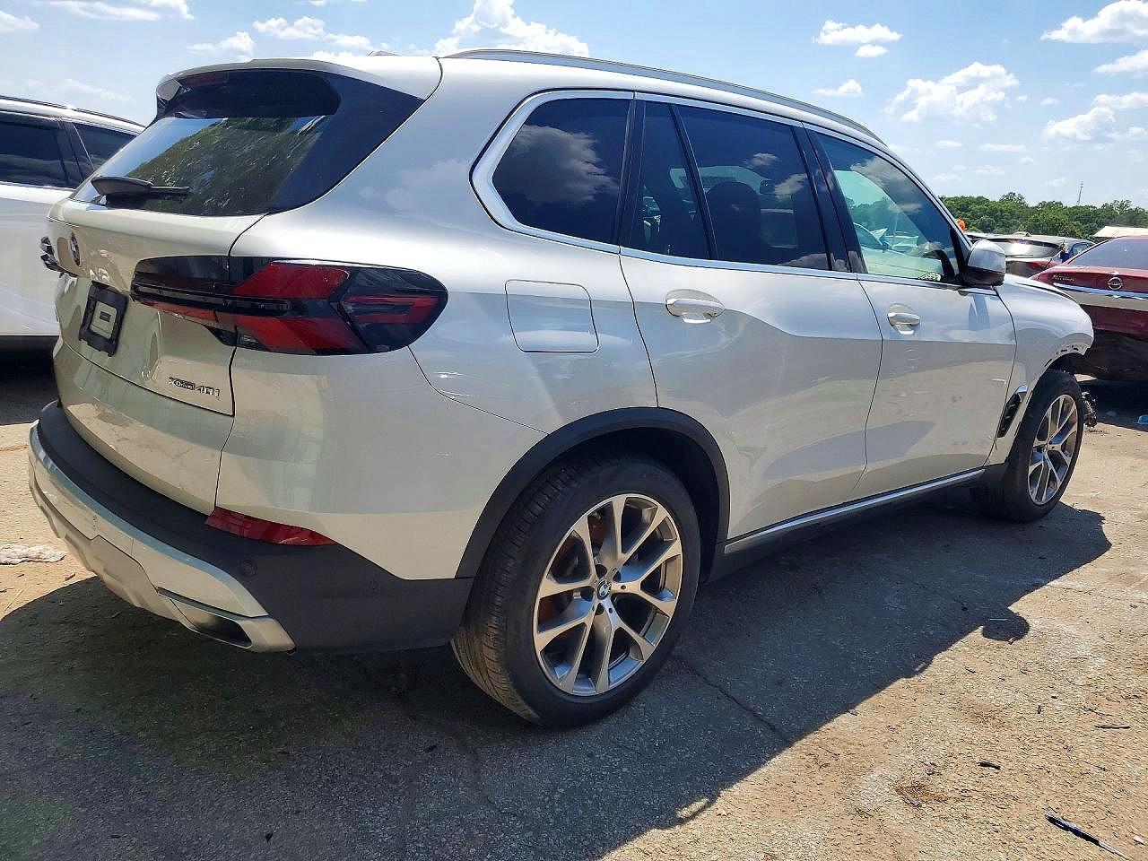 2025 BMW X5 xDrive40I - zdjęcie 3