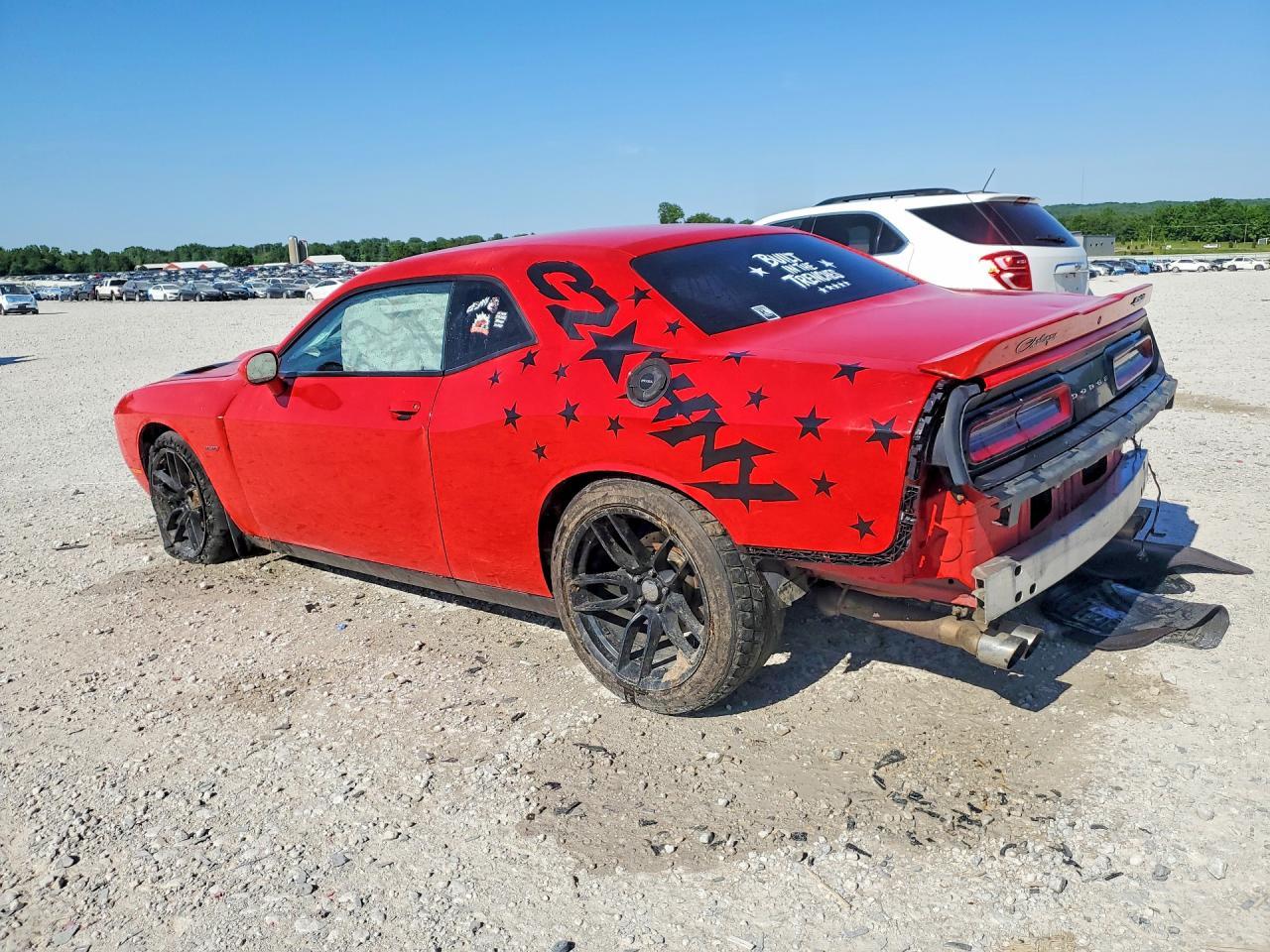 2016 Dodge Challenger R - zdjęcie 2
