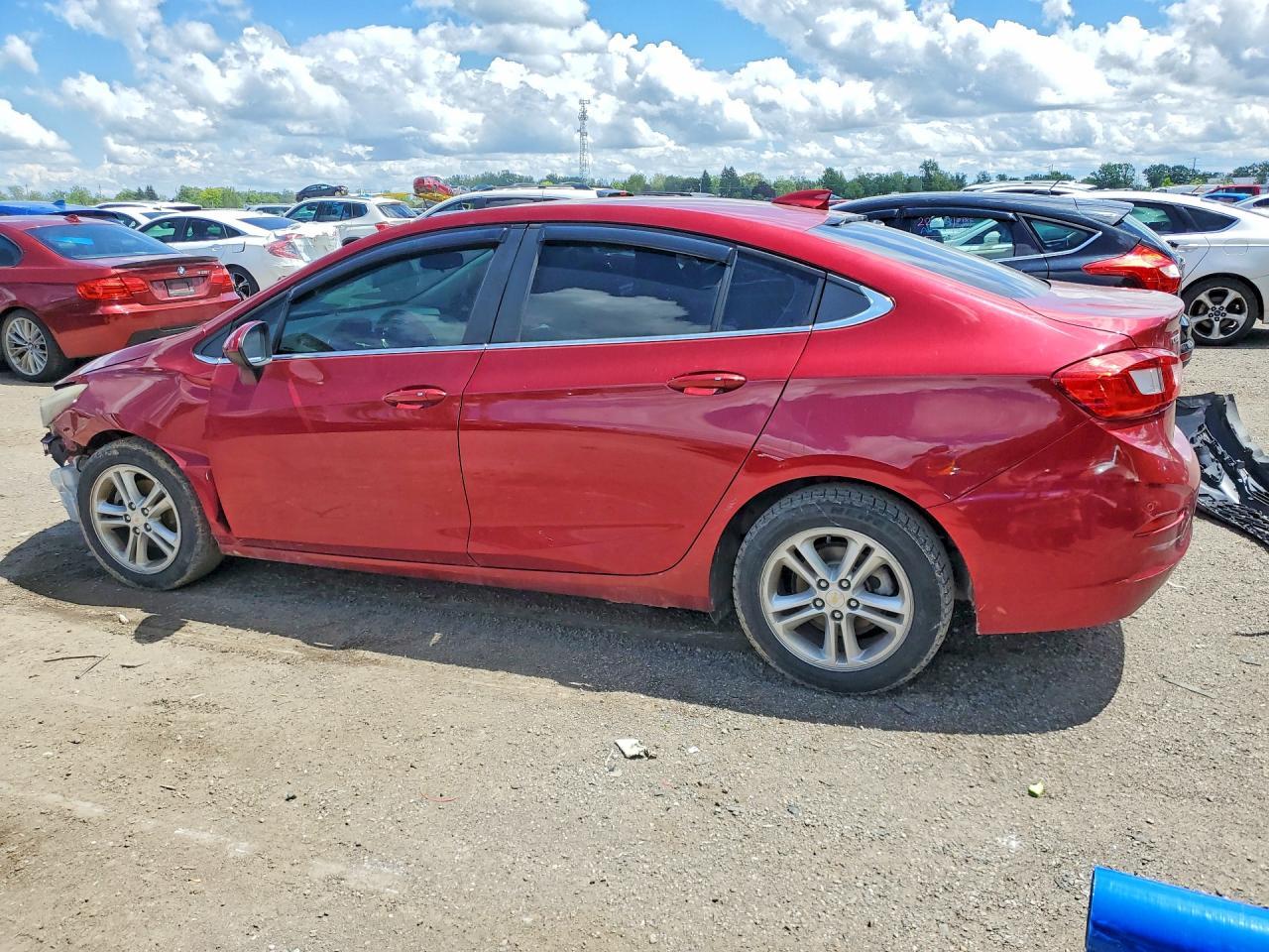 2018 Chevrolet Cruze Lt - zdjęcie 2