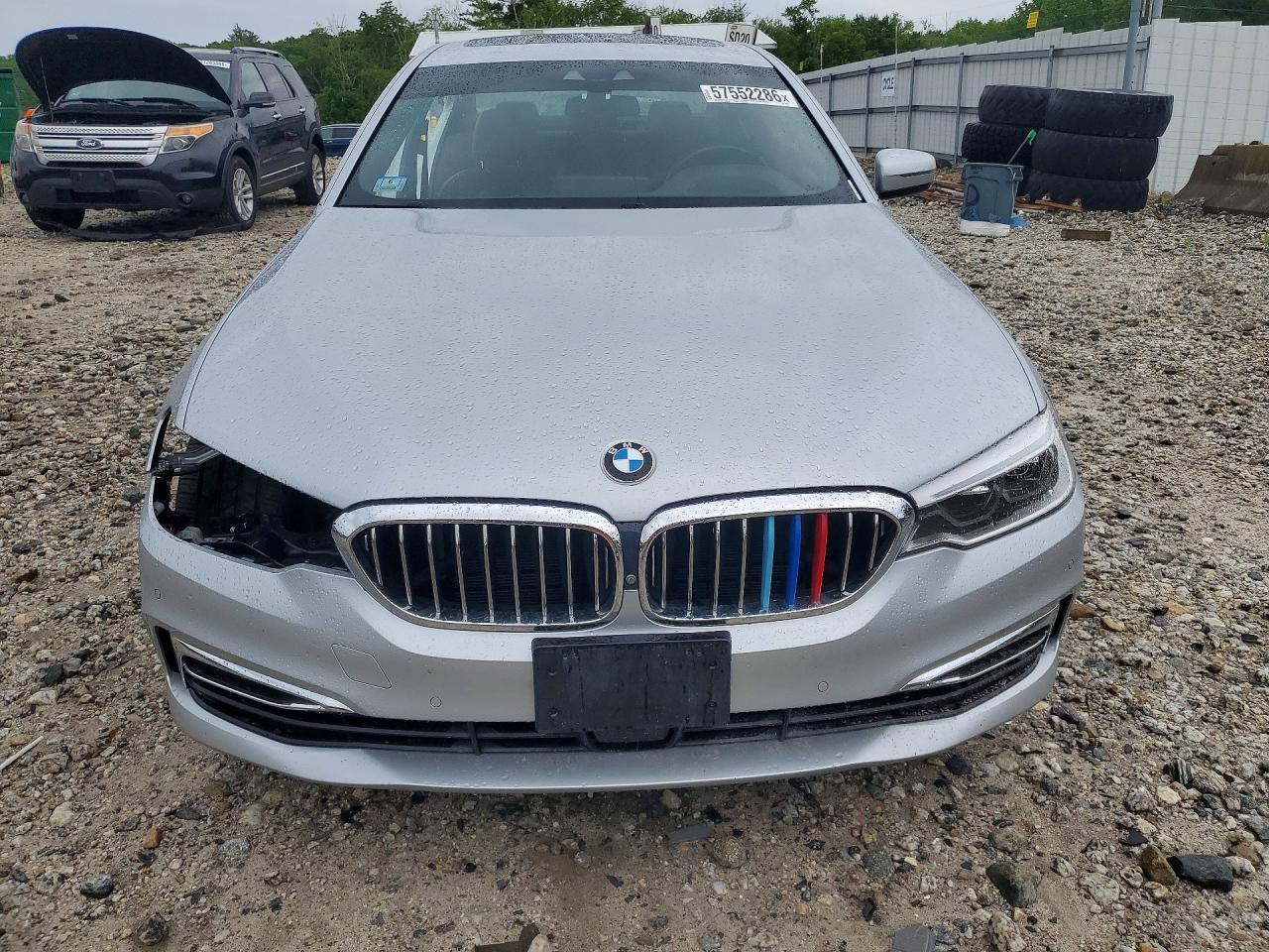2020 BMW Seria 5 540i - zdjęcie 5