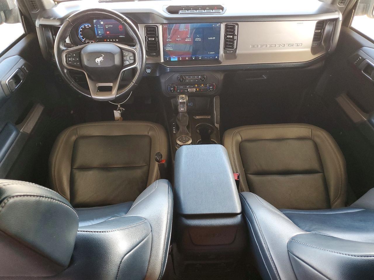 2023 Ford Bronco Base - zdjęcie 8