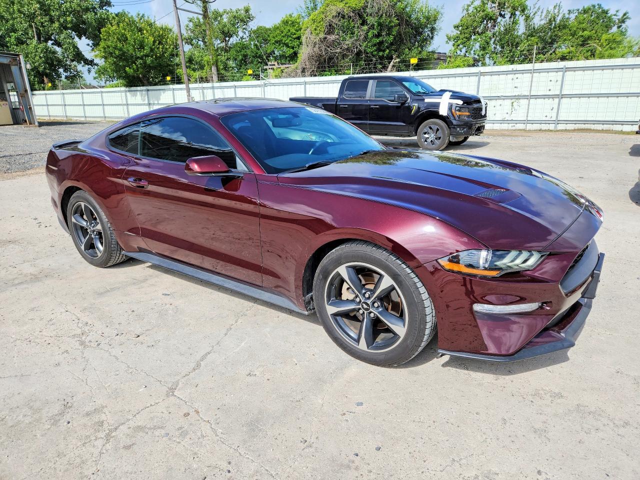 2018 Ford Mustang - zdjęcie 4