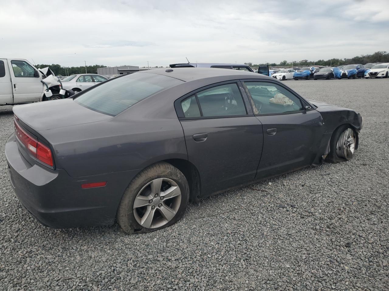2013 Dodge Charger Se - zdjęcie 3