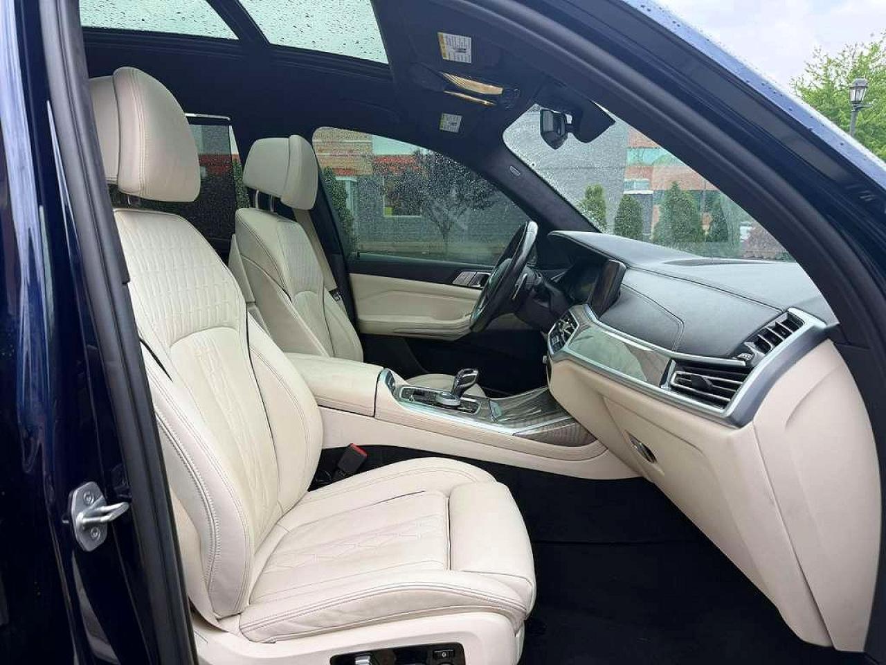 2022 BMW X7 xDrive40I - zdjęcie 12
