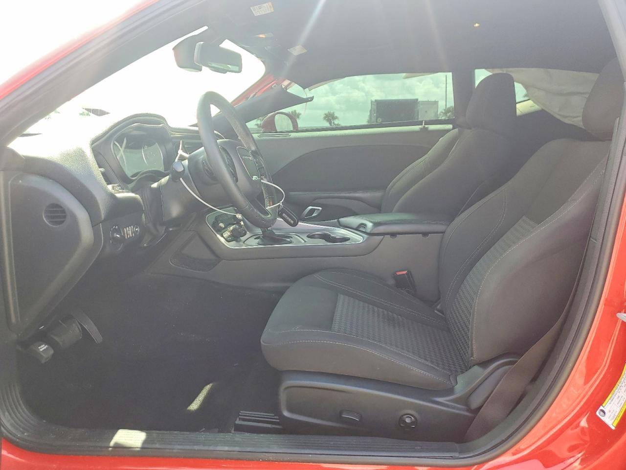 2019 Dodge Challenger Sxt - zdjęcie 7