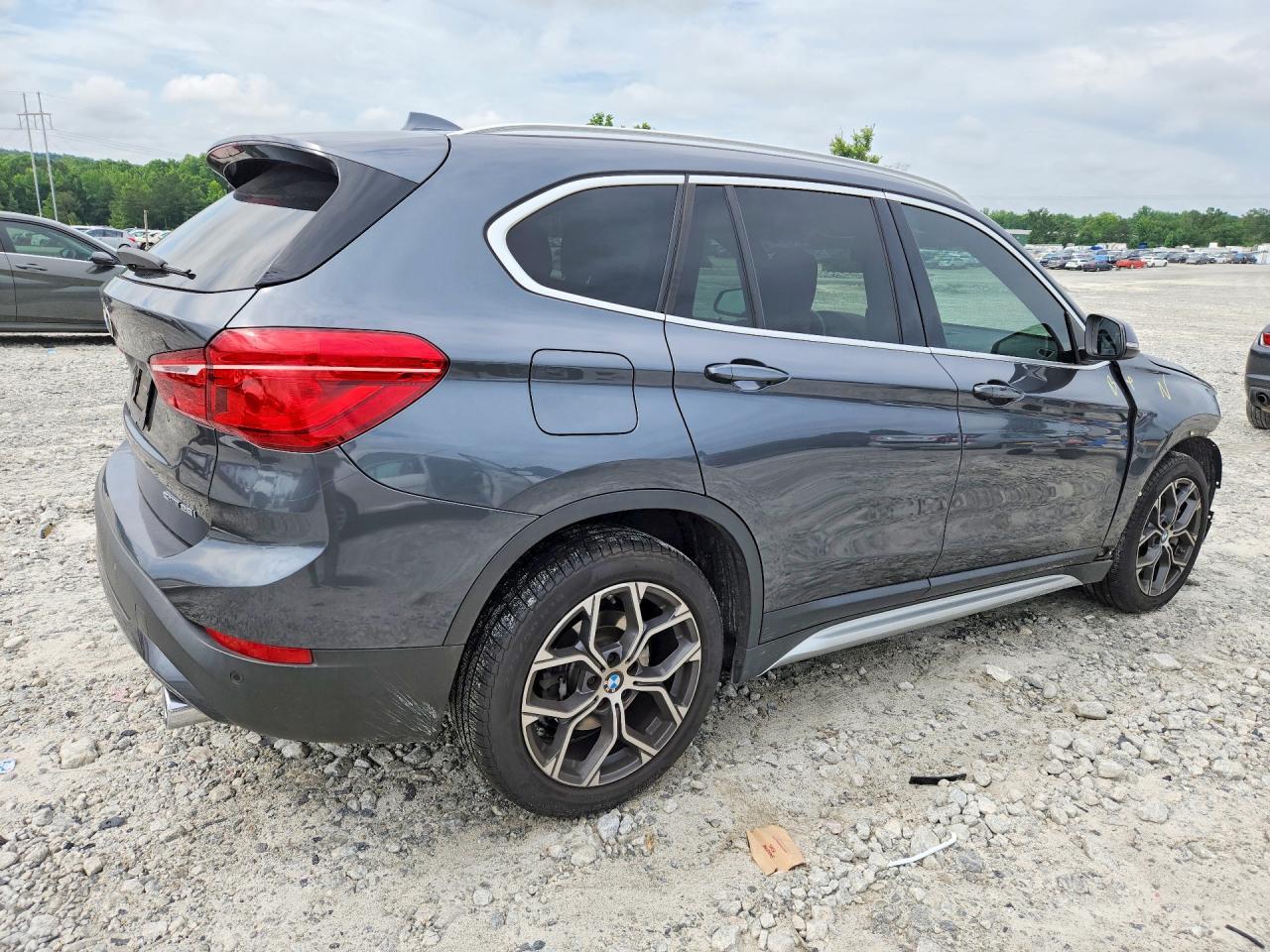 2021 BMW X1 Sdrive28I - zdjęcie 3