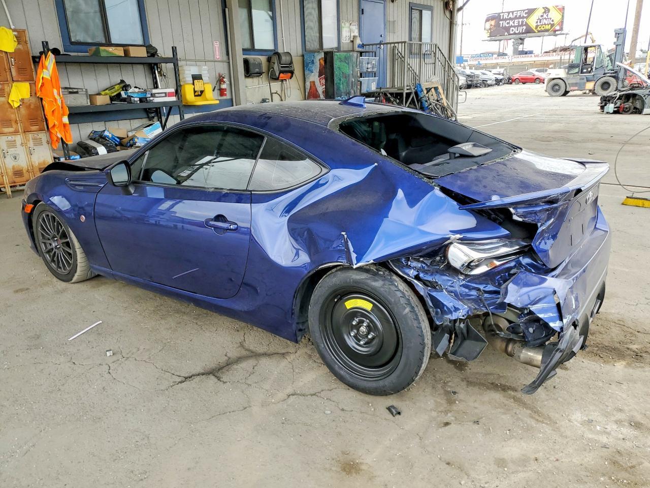 2017 Toyota 86 Base - zdjęcie 2