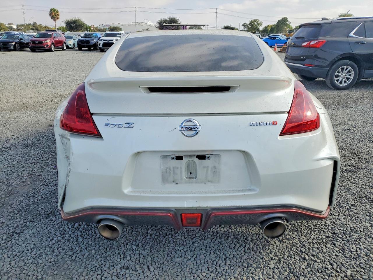 2017 Nissan 370Z Nismo - zdjęcie 6