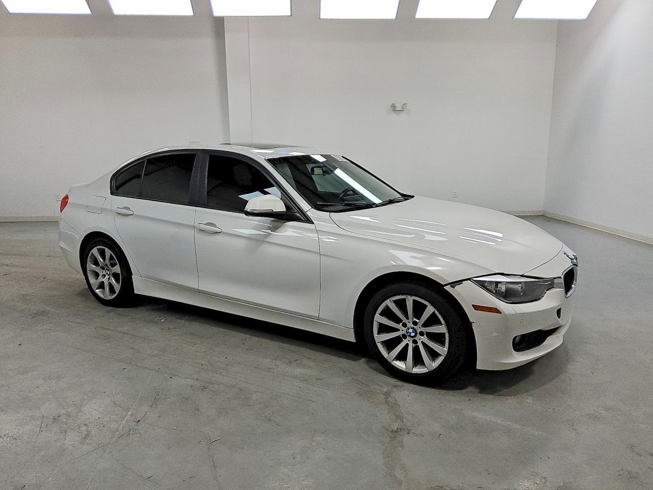 2015 BMW Seria 3 328i - zdjęcie 4