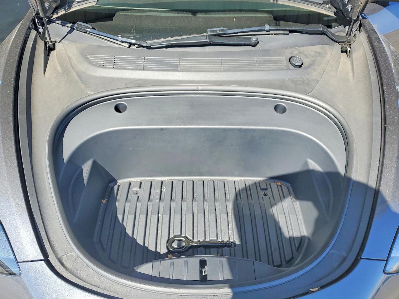 2023 Tesla Model 3 - zdjęcie 11