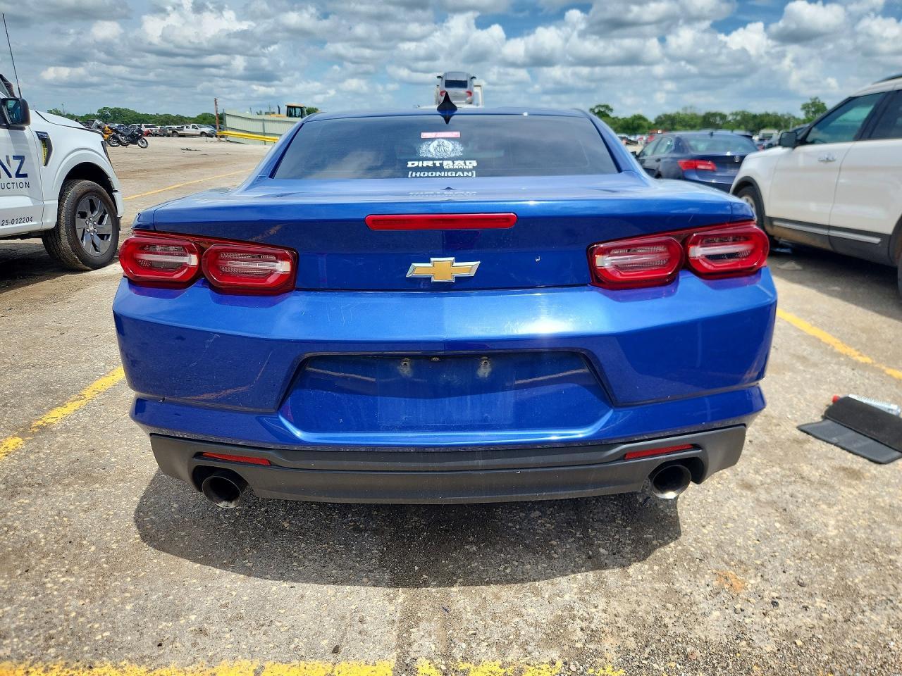 2021 Chevrolet Camaro Ls - zdjęcie 6