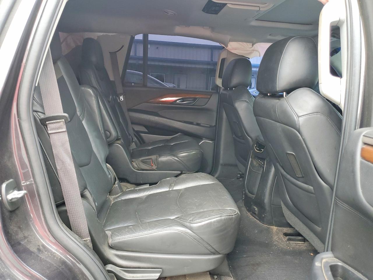 2018 Cadillac Escalade Premium Luxury - zdjęcie 11