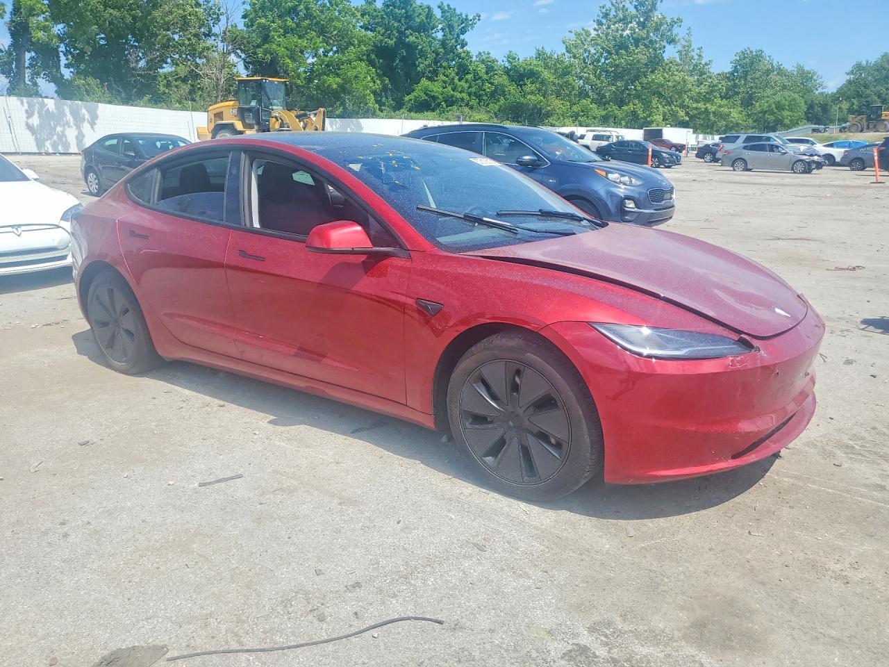 2025 Tesla Model 3 - zdjęcie 4