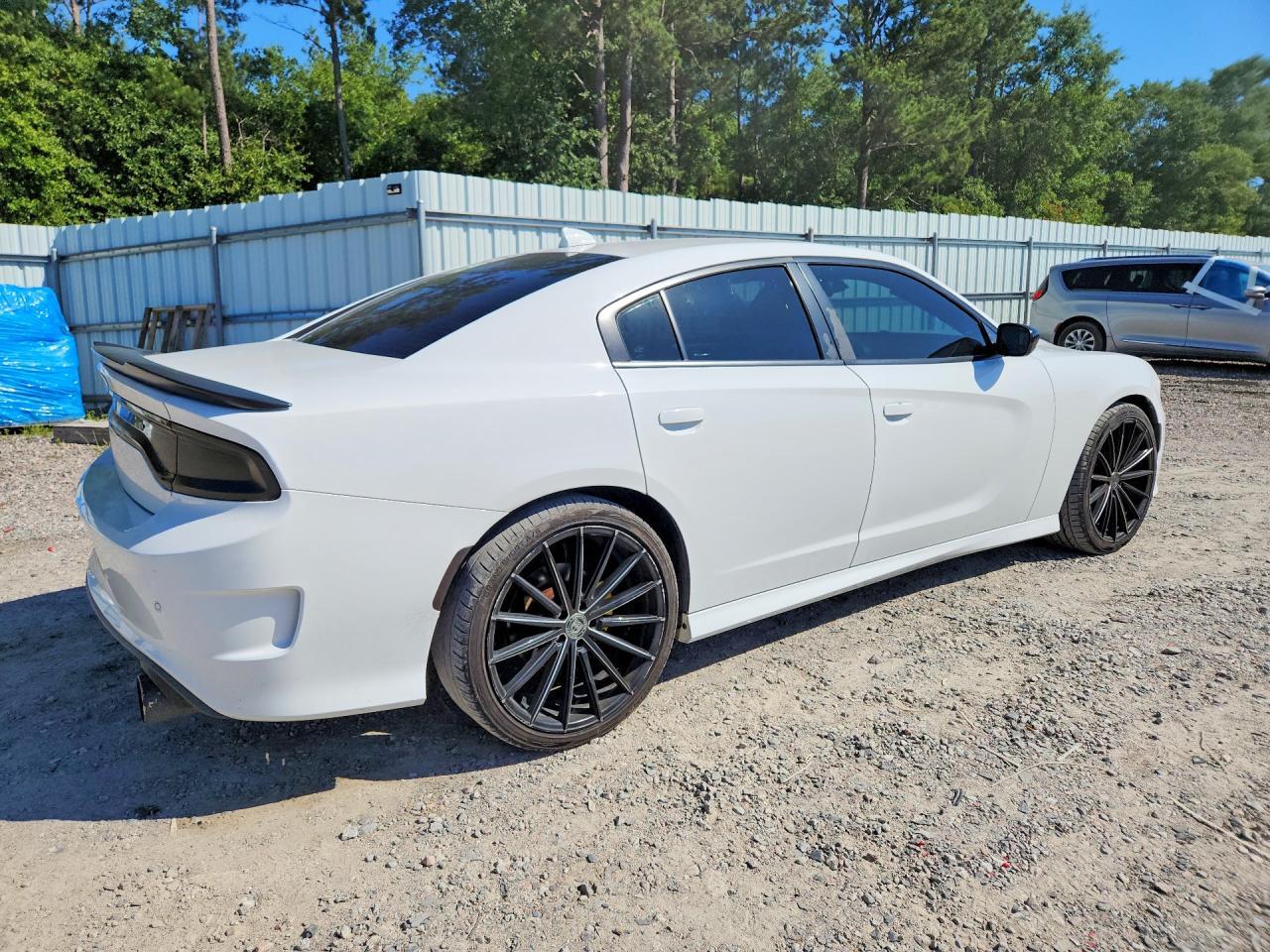2020 Dodge Charger R/T - zdjęcie 3