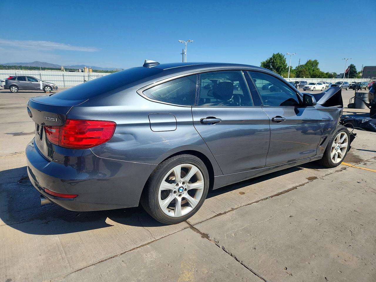 2014 BMW 335 Xigt - zdjęcie 3