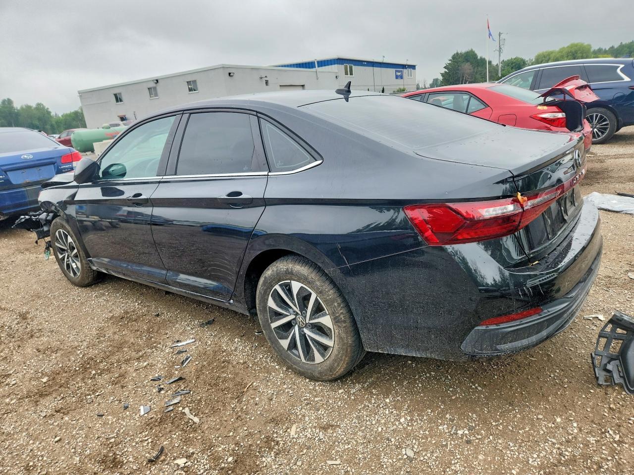 2025 Volkswagen Jetta - zdjęcie 2