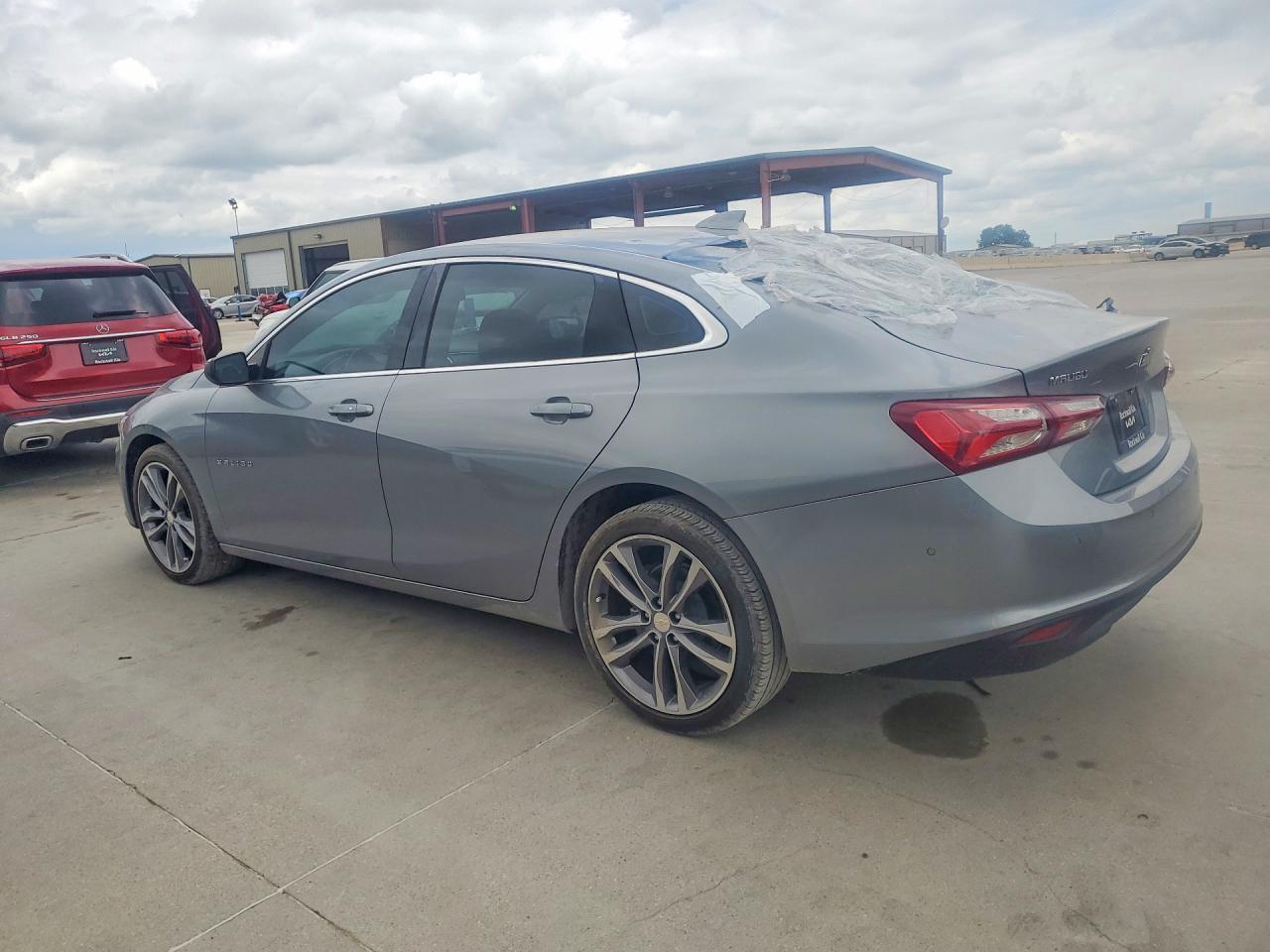 2023 Chevrolet Malibu Premier - zdjęcie 2