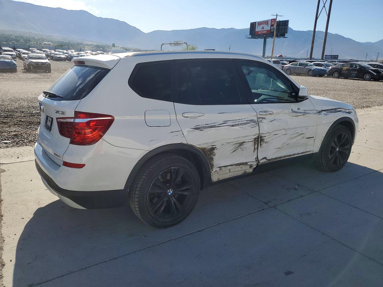 2016 BMW X3 xDrive28I - zdjęcie 3