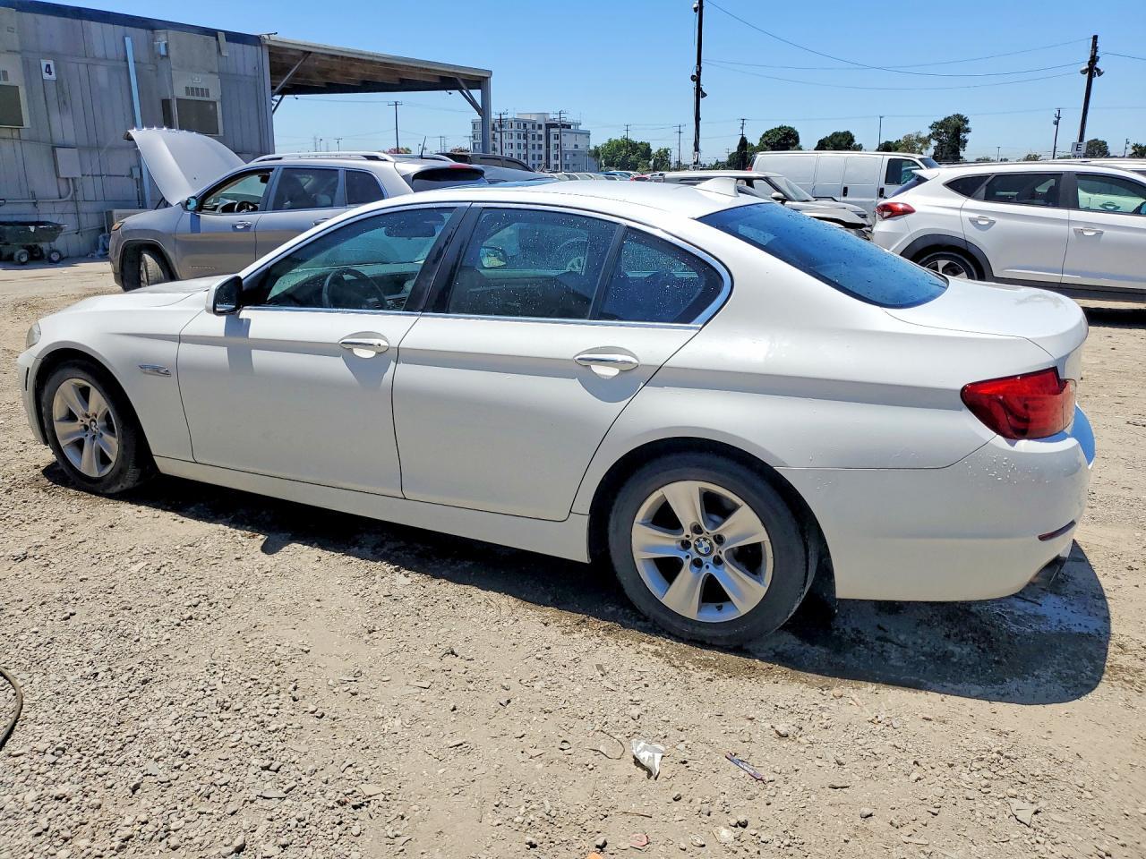 2013 BMW 528 I - zdjęcie 2