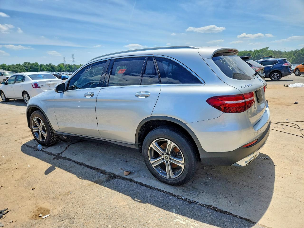 2017 Mercedes-Benz Glc 300 - zdjęcie 2